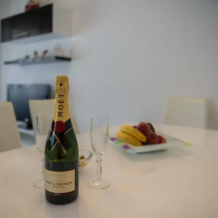 Laro - Modern&spacious Appartement