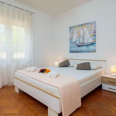 Laro - Modern&spacious
